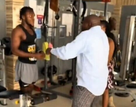 Nigerian father storms gym, arrests man who ‘impregnated’ daughter Nigerian father storms gym, arrests man who ‘impregnated’ daughter