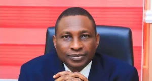 100 senior lawyers on corruption trial – EFCC chair 100 senior lawyers on corruption trial - EFCC chair
