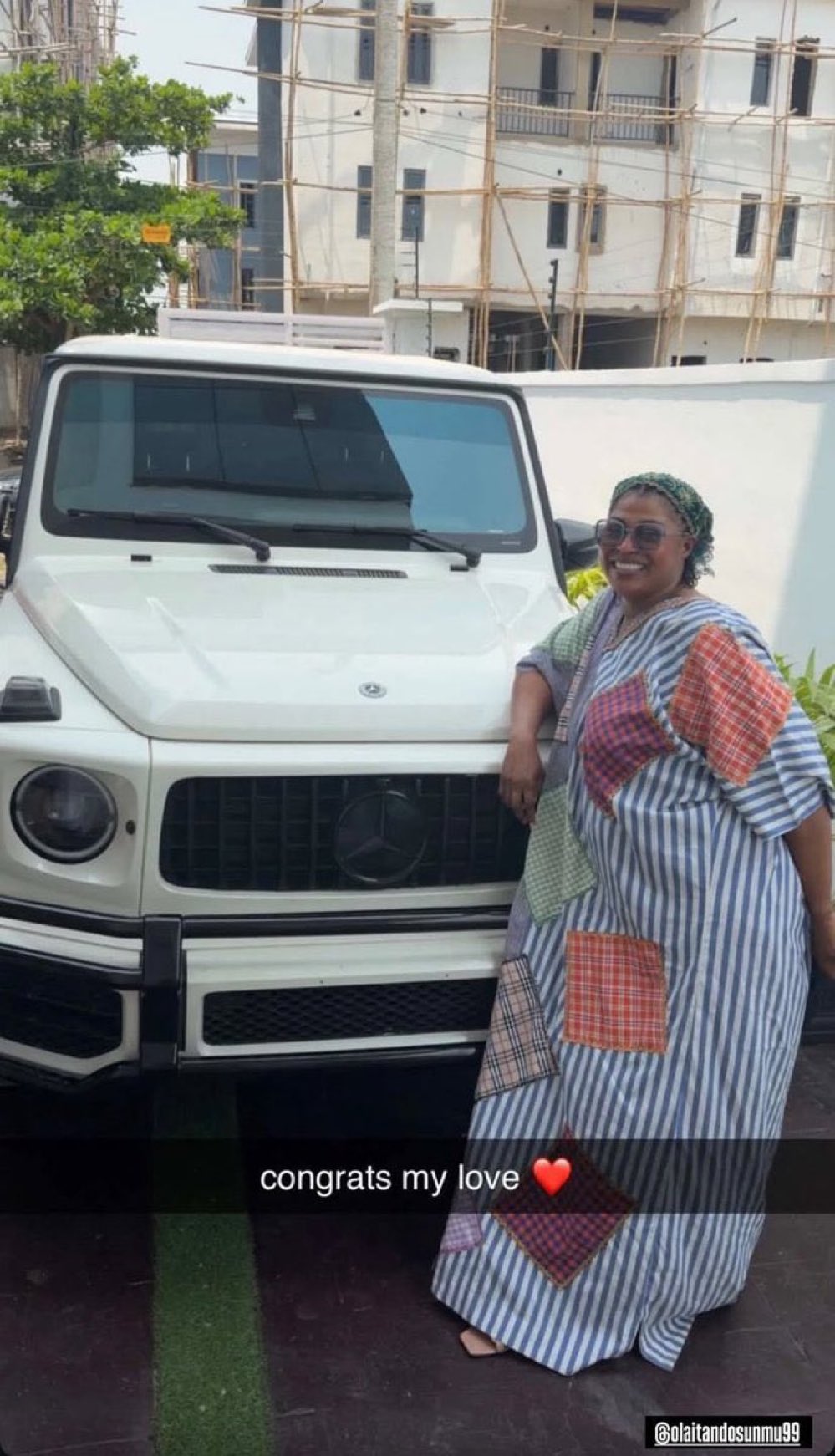 Asake gifts mum G-Wagon G63