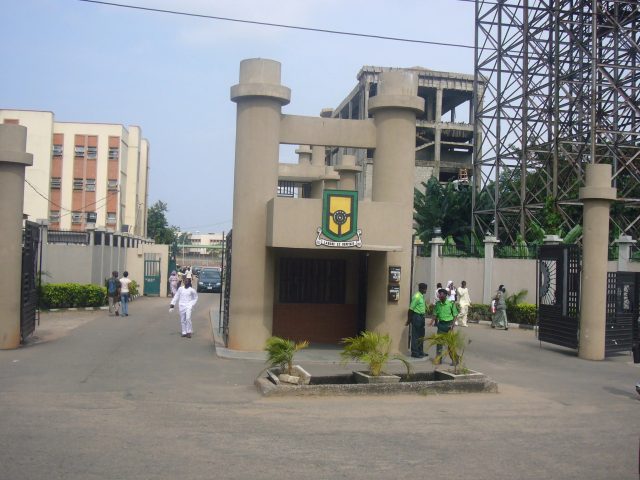 Yaba student shot de.ad by soldiers in Lagos Yaba student shot de.ad by soldiers in Lagos