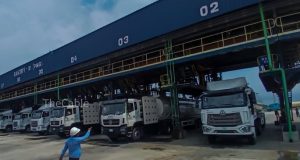 Dangote reduces Petrol, diesel price by N100 Dangote reduces Petrol, diesel price by N100
