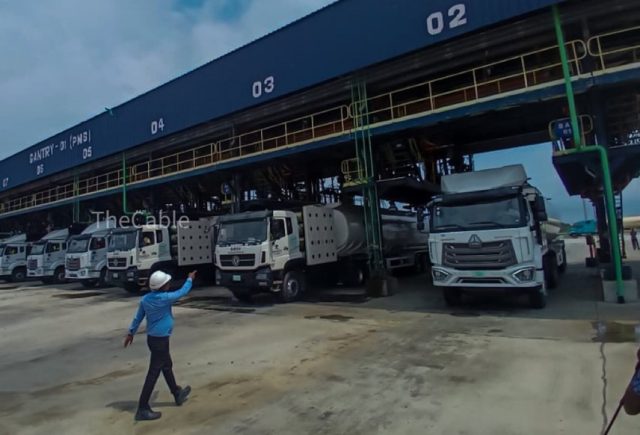 Dangote reduces Petrol, diesel price by N100