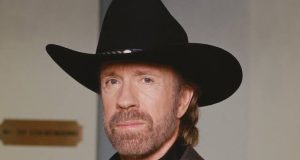 BREAKING: Chuck Norris is de ad BREAKING: Chuck Norris d!es at 86
