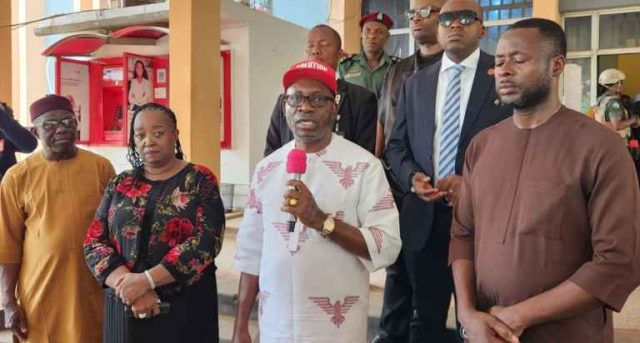 Soludo threatens sanctions to absent civil servants after surprise visit Soludo threatens sanctions to absent civil servants after surprise visit