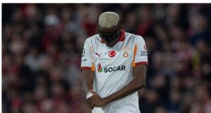 Osimhen undergoes scan on arm injury Osimhen undergoes scan on arm injury