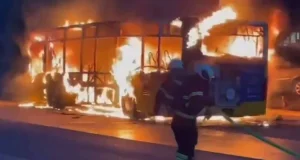 SIX de.ad after man set himself on fire SIX de.ad after man set himself on fire