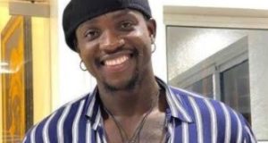 VDM visits Odiokwu palace in respect to viral lady