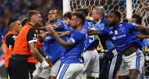 23 players sent off during Cruzeiro and Athletico Mineiro final match 23 players sent off during Cruzeiro and Athletico Mineiro final match