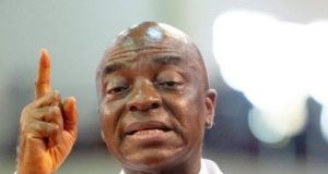 How i ordered Kidnappers to free a pastor on the phone – Oyedepo How i ordered Kidnappers to free a pastor on the phone - Oyedepo