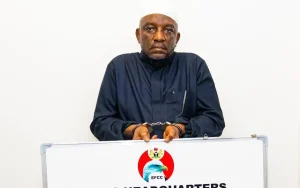 EFCC arrests fleeing convicted ex-power minister