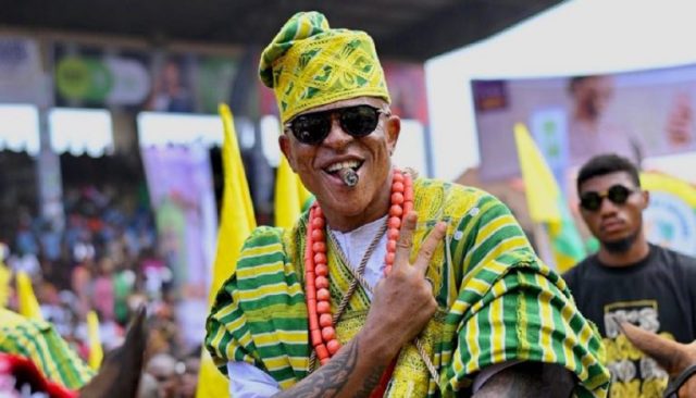 Ojude Oba: Groups arrive in style