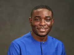 Pastor Dolapo recounts encounter with Arsenal fan 😆 Selling property in Nigeria for Care jobs abroad is covetousness – Pastor Dolapo Lawal