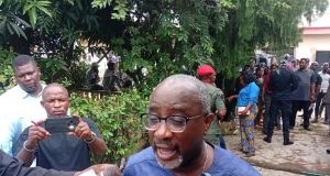 Thugs disrupt APC Senate primary in Ondo Thugs disrupt APC Senate primary in Ondo