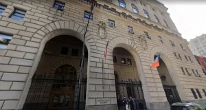 Woman waiting to be arraigned GIVES BIRTH in courtroom Woman gives birth in Brooklyn courtroom
