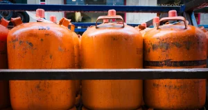 FCT residents turn to charcoal, firewood as Gas price hits N2,000/kg FCT residents turn to charcoal, firewood as Gas price hits N2,000/kg
