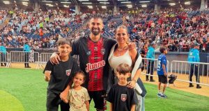 Argentine footballer loses wife and 2 kids in Venezuela Earthquake Argentine footballer loses wife and 2 kids in Venezuela Earthquake