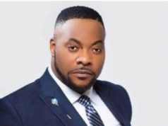 Ninalowo gives financial support to followers