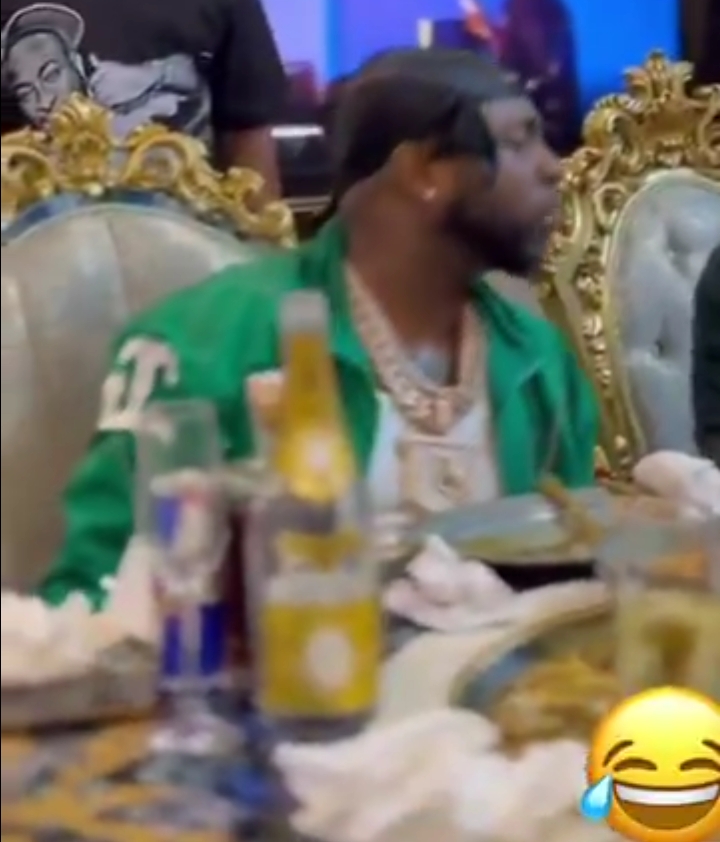Davido, Chiefpriest, Osimhen, Boniface argue over Ronaldo’s wealth 1 Davido, Chiefpriest, Osimhen, Boniface argue about Ronaldo’s wealth