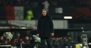 Van Persie sacked by Feyenoord Van Persie sacked by Feyenoord