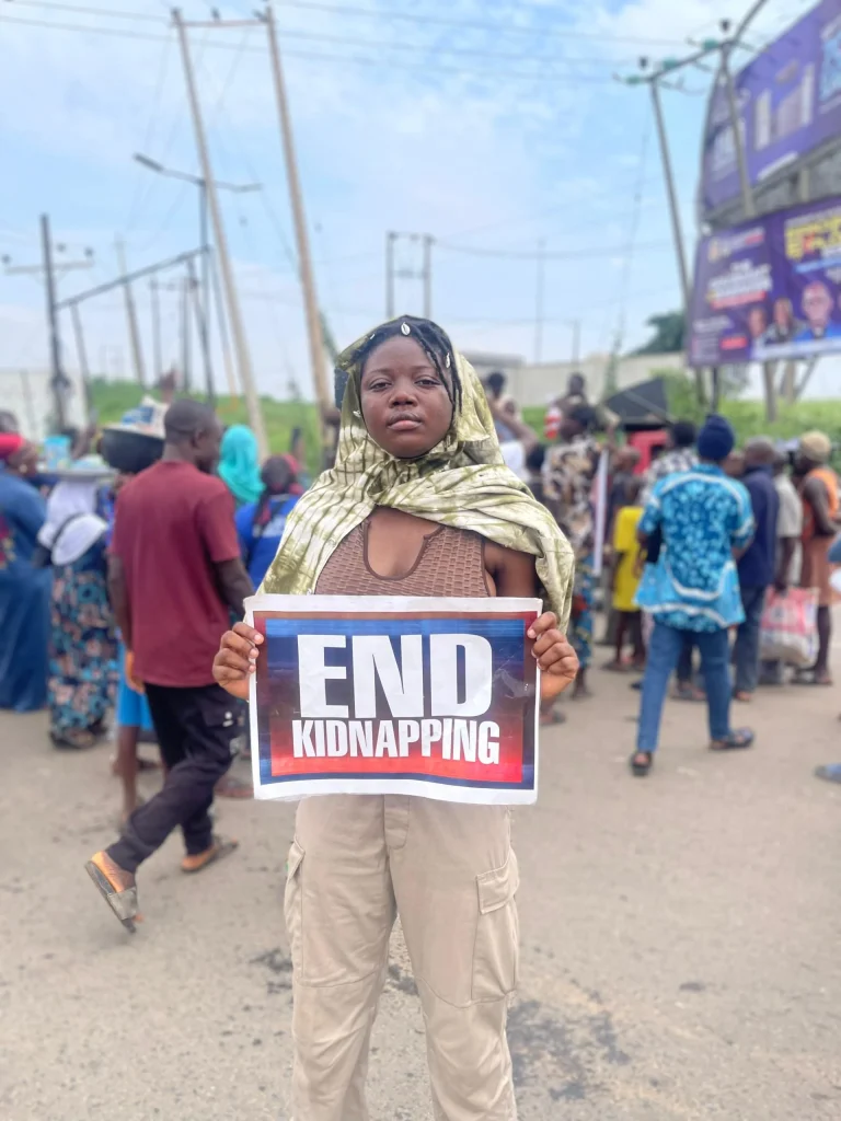 Insecurity: Protesters block Iwo road in Ibadan 2 Insecurity: Protesters block Iwo road in Ibadan