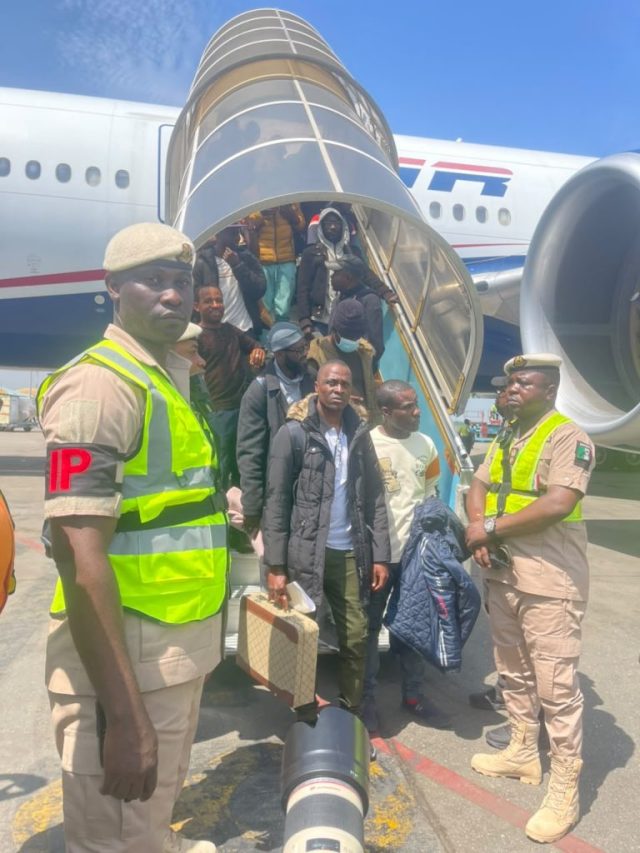 First evacuated Nigerians from South Africa arrive