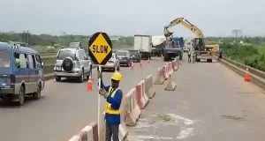 FG suspends planned Kara Bridge rehabilitation indefinitely FG suspends planned Kara Bridge rehabilitation indefinitely