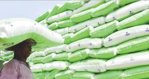 Farmers allege disappearance of 8,000 bags of Tinubu fertilizer Farmers allege disappearance of 8,000 bags of Tinubu fertilizer