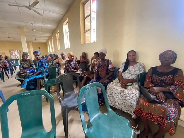 Rescued Oyo pupils reunite with families 1 Rescued Oyo k!dnapped victims reunite with families