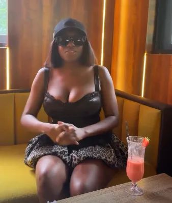 Niniola shares photos of herself noticeably looking slim 1 Niniola makes first public appearance since husband's de.ath
