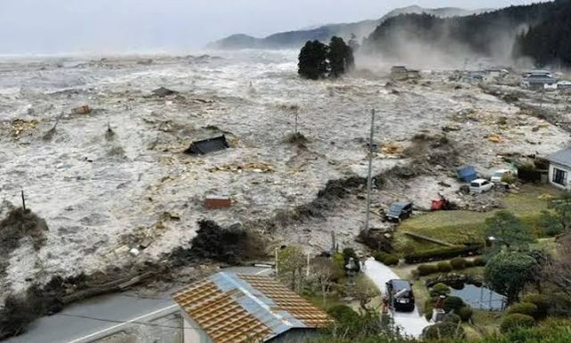 Magnitude 7.1 quake in Japan leaves several injured