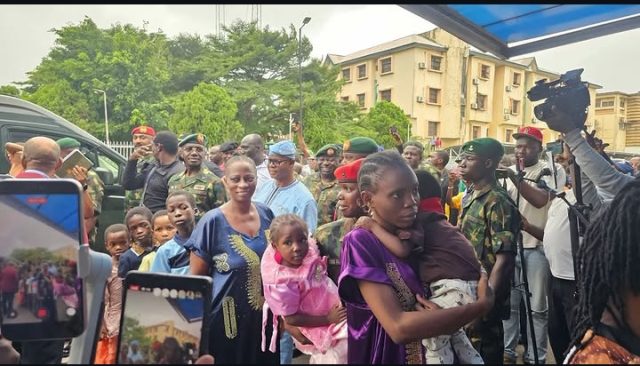 Rescued Oyo k!dnapped victims reunite with families Rescued Oyo k!dnapped victims reunite with families