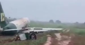 Enugu aircraft skids off runway at Benin airport Enugu aircraft skids off runway at Benin airport