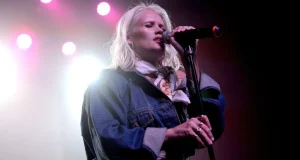 Singer Lauren Bennett d!es aged 36 Singer Lauren Bennett