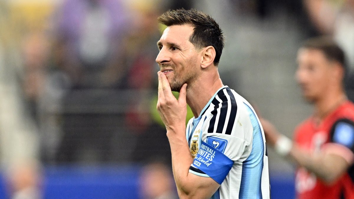 Messi inspires 3-2 Argentina comeback against Egypt 1 Messi inspires 3-2 Argentina comeback against Egypt