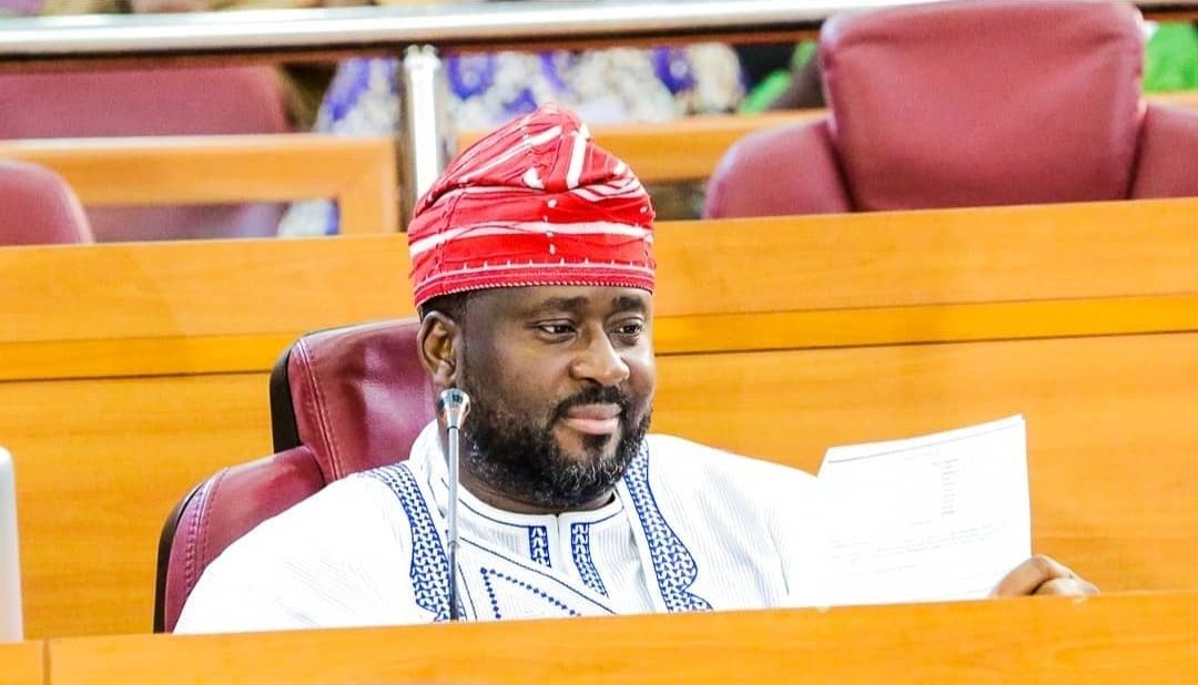 I used earnings from movies to run office - Desmond Elliot 1 I used earnings from my movies to run office - Desmond Elliot