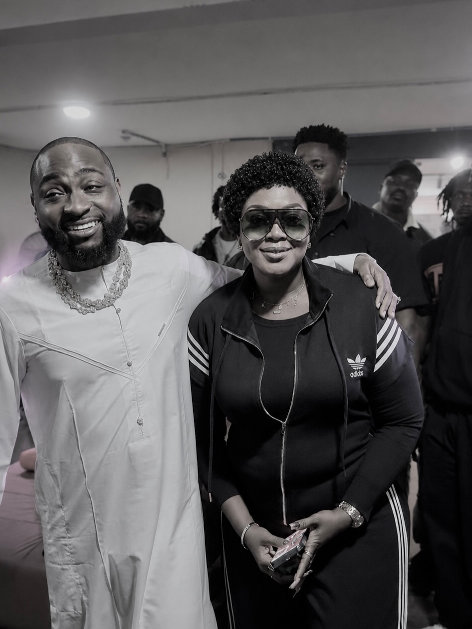 Davido, Eniola Badmus reunite 2 Davido, Eniola Badmus reunite in Abuja
