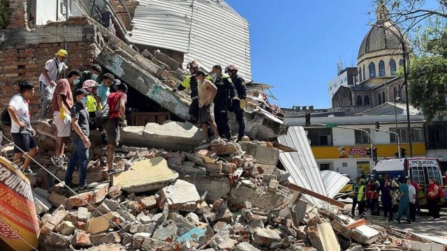 At least 132 k!lled in Colombia's largest earthquake in years