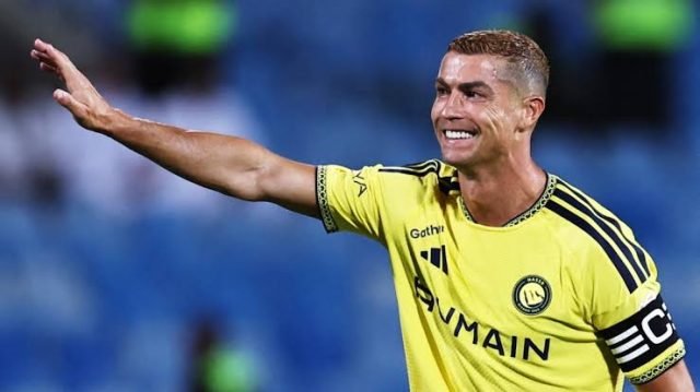 Cristiano Ronaldo hits 977th career goal