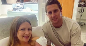 Doctors open woman’s womb to fix baby with intestines outside its body