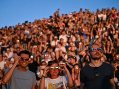 PHOTOS: Eclipse turns daylight into darkness across Europe Eclipse