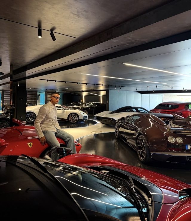 Ronaldo flaunts Supercar Garage Ronaldo flaunts Supercar Garage