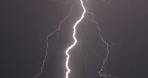 Lightning k!lls pregnant woman, nursing mother Lightning k!lls pregnant woman, nursing mother
