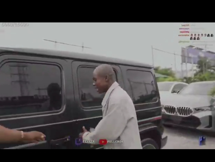 Peller receives G-Wagon from investor Mansa 1 Peller receives G-Wagon from investor Mansa