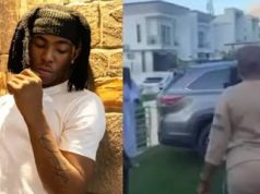 Afrobeats star Fola GIFTS mother a car Afrobeats star Fola GIFTS mother a car