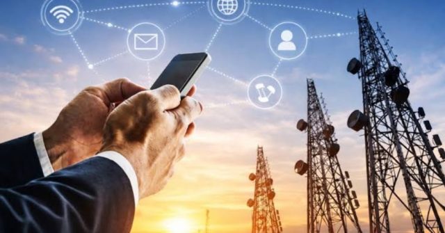 FG to regulate underage internet access