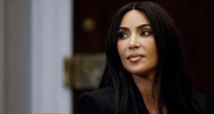 Kim Kardashian diagnosed with esophagitis Kim Kardashian diagnosed with esophagitis