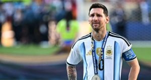 Lionel Messi announces retires from international football Lionel Messi announces retires from international football at 39