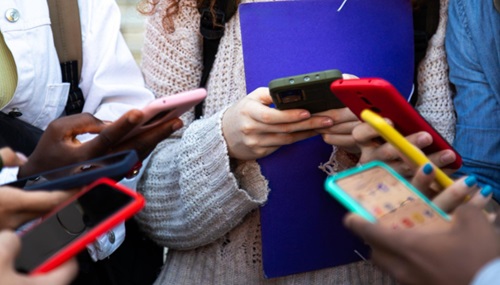 New York bans AI use for children until high school New York bans AI use for children until high school