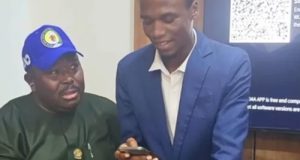 Oyo APC candidate’s camp speaks on viral lap video with student Oyo APC candidate’s camp speaks on viral lap video with student