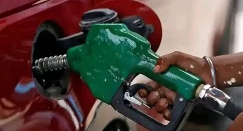 FG slashes petrol cost for public transporters for 30 days FG slashes petrol cost for public transporters for 30 days